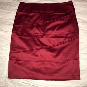 🌷Sale l Forever 21 red skirt